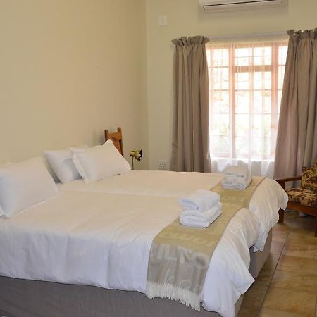 Stoep At Steenbok Self Catering Коматипорт Екстериор снимка